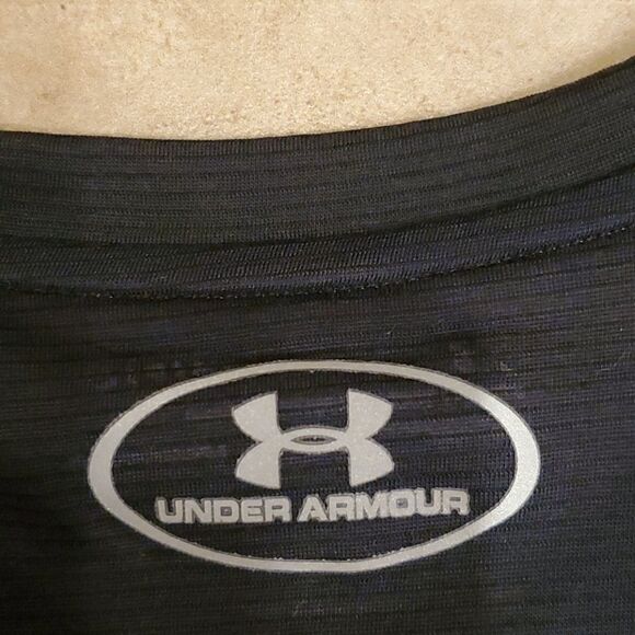 Men's Under Armour run streaker v neck t shirt - Picture 6 of 6